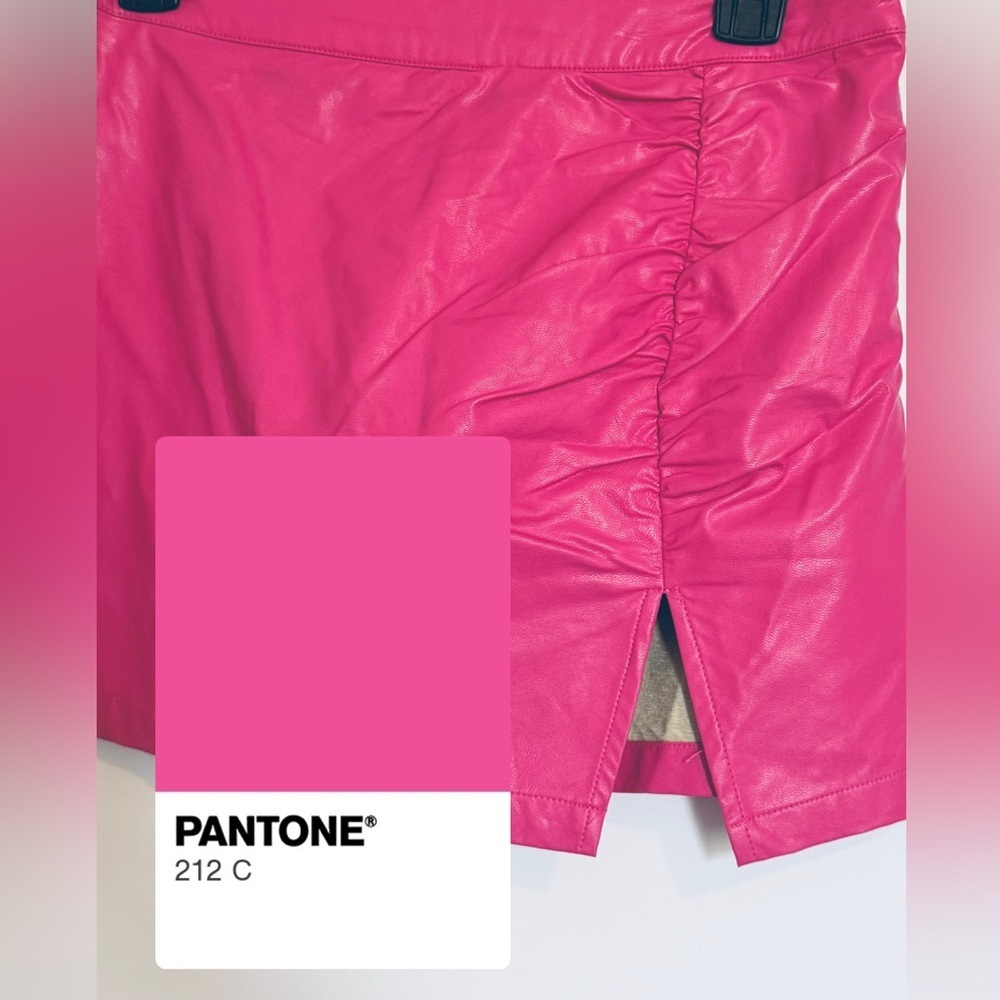 Hot Barbie Pink Leather Ruffle Skort - Picture 2 of 9